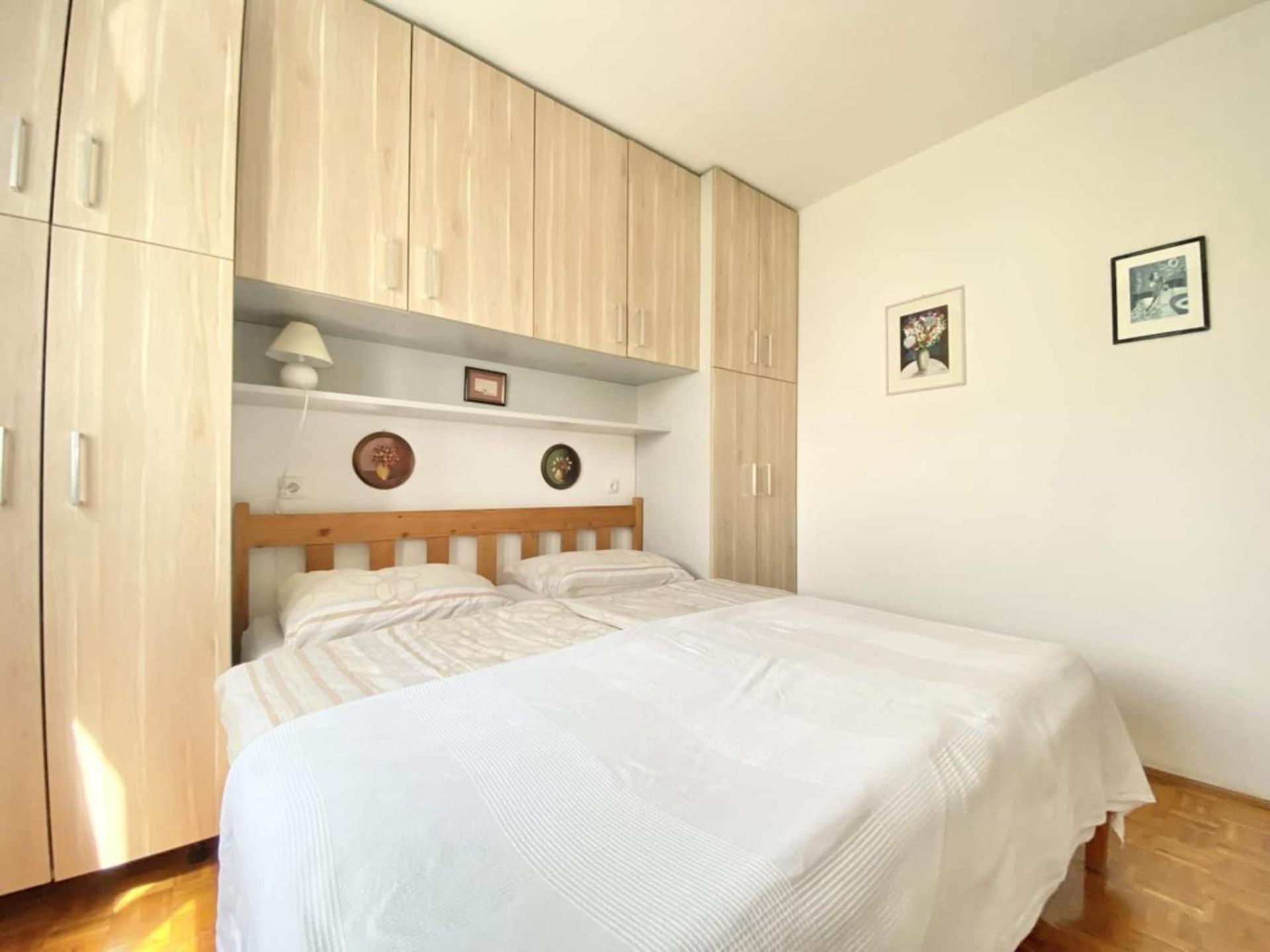 Family Apartments Viva Close To The Beach Крк Экстерьер фото