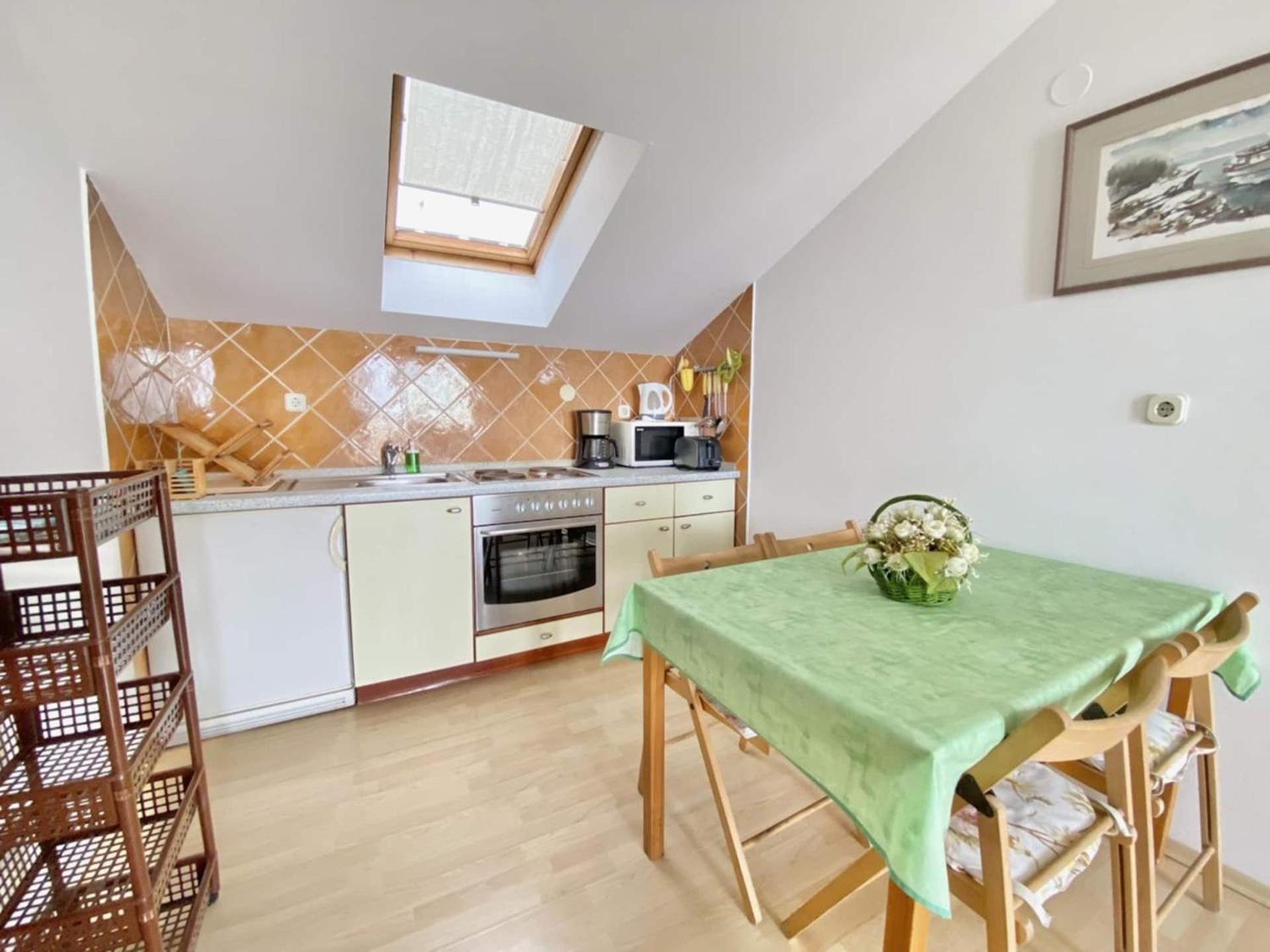 Family Apartments Viva Close To The Beach Крк Экстерьер фото