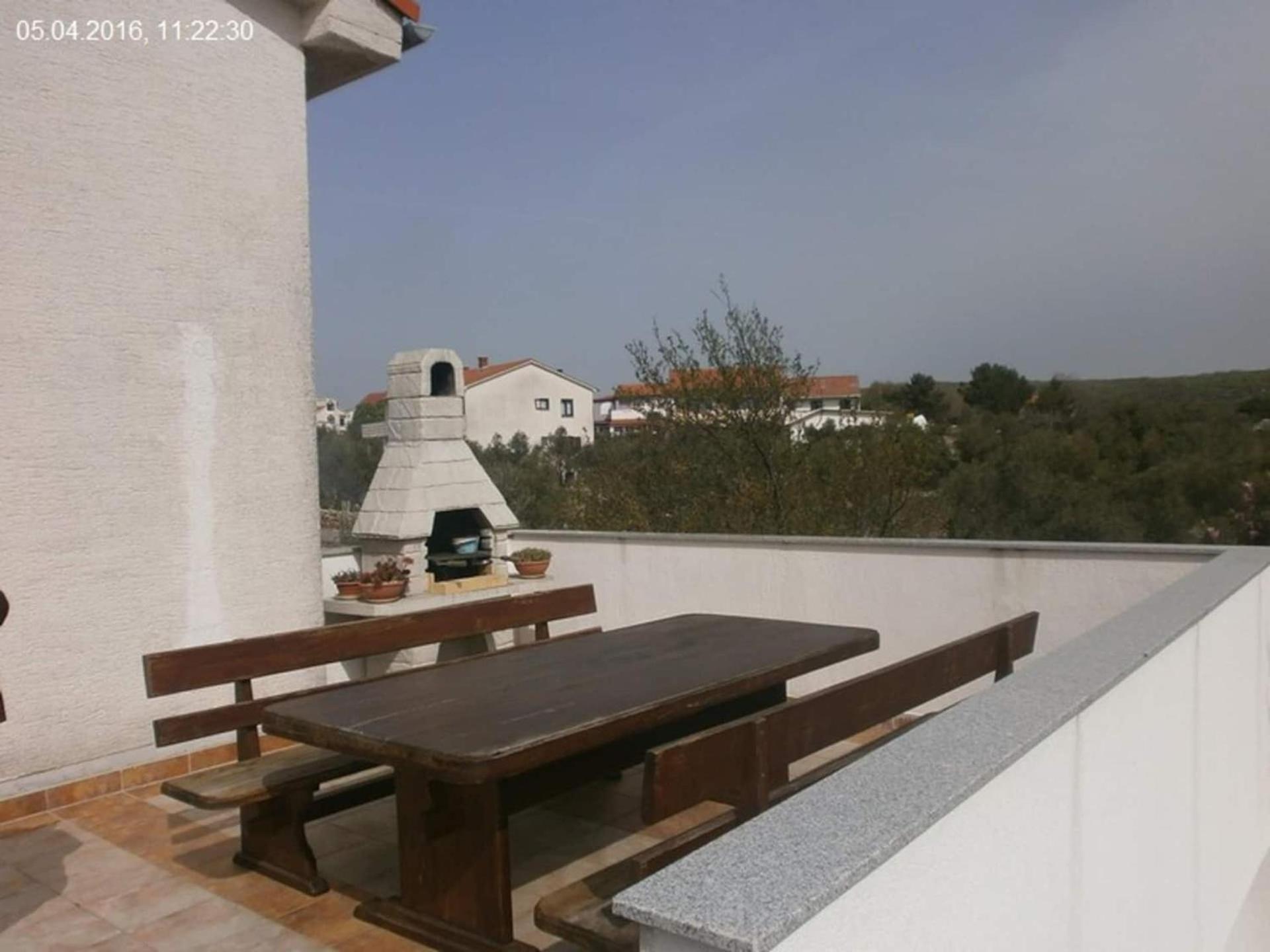 Family Apartments Viva Close To The Beach Крк Экстерьер фото